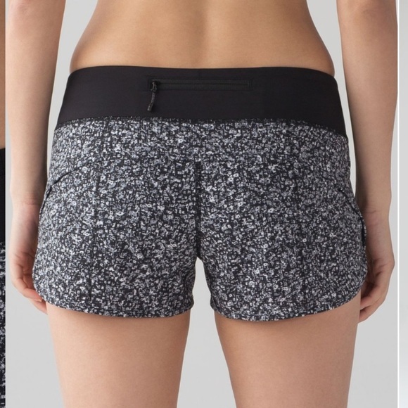 Lululemon Speed Short Daisy Dust Alpine White Black / Black Size 6 - Picture 2 of 8
